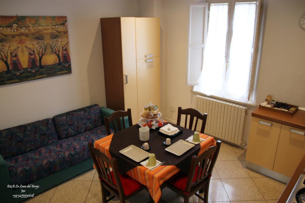 B&B La Luna Dal Borgo Jesi Buitenkant foto